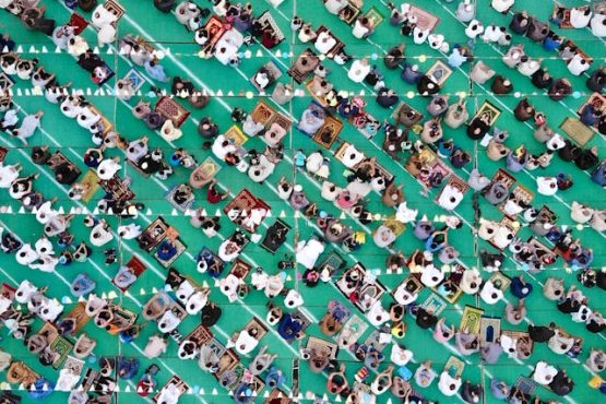 suasana perayaan idul adha penuh kebersamaan