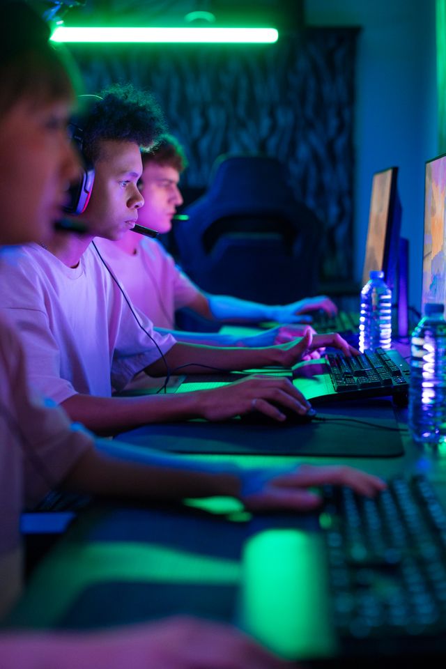 Ledakan Besar Esports Global! Perkembangan Esports Dunia dan Peluang Karier Menjanjikan bagi Generasi Digital