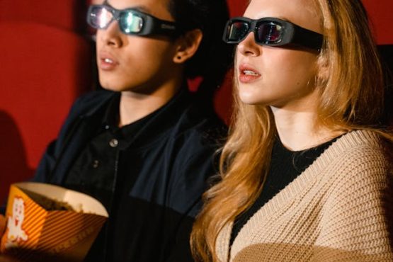 ilustrasi analisis film pesta babi 24 mei 2026