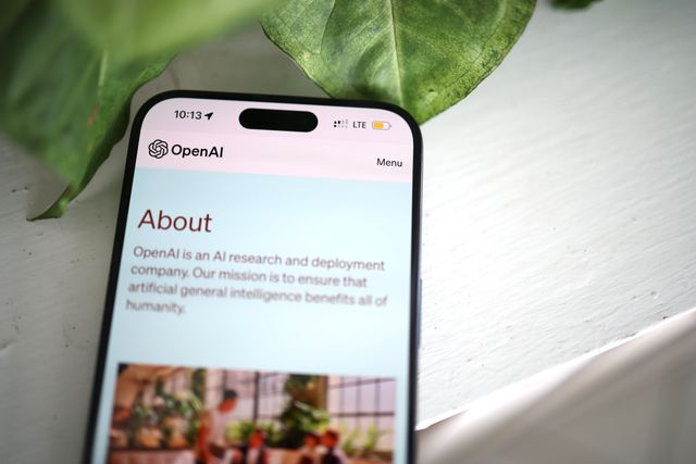 Perkembangan Smartphone Berbasis Kecerdasan Buatan dan Dampaknya bagi Pengalaman Pengguna Modern